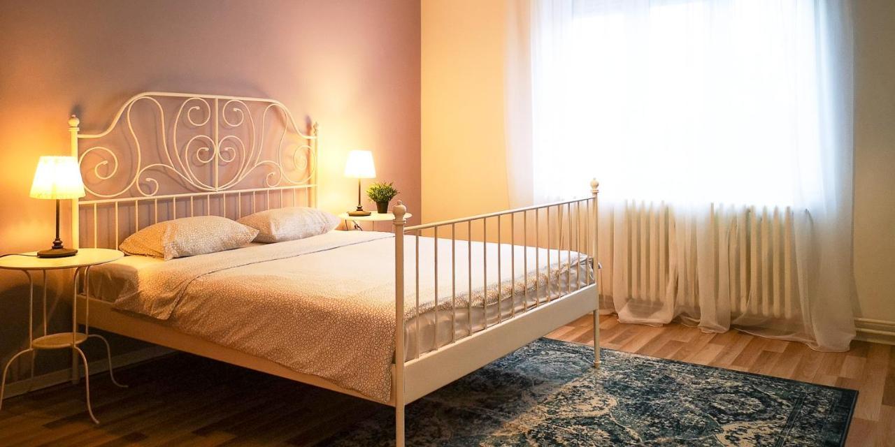 Filinhome Stefanovica Suite 8 Нови Сад Екстериор снимка