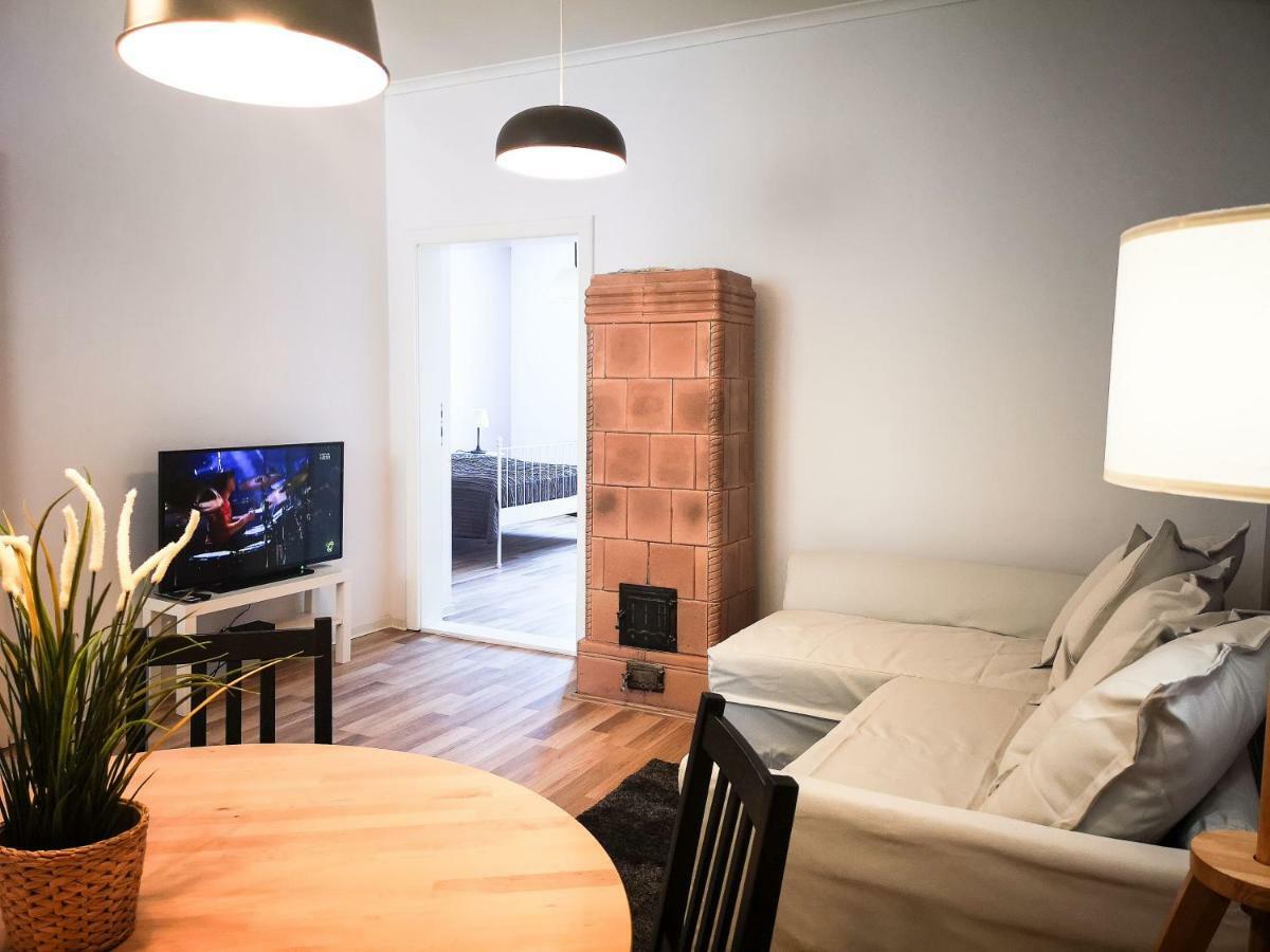 Filinhome Stefanovica Suite 8 Нови Сад Екстериор снимка