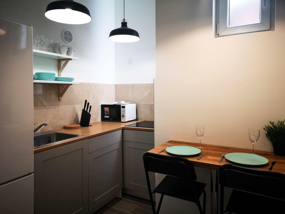 Filinhome Stefanovica Suite 8 Нови Сад Екстериор снимка