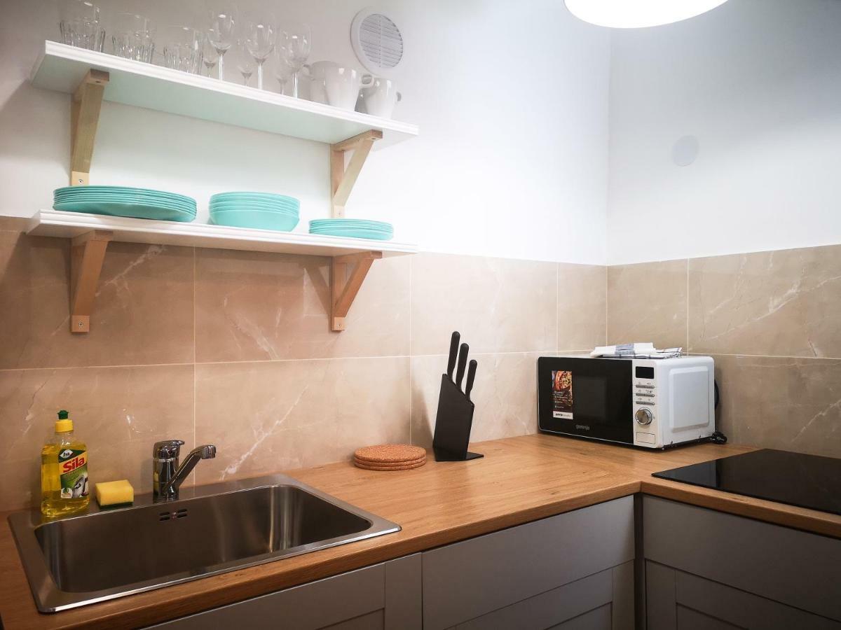 Filinhome Stefanovica Suite 8 Нови Сад Екстериор снимка