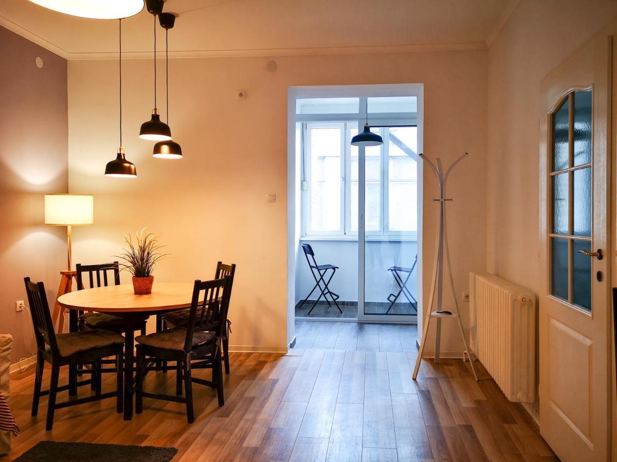 Filinhome Stefanovica Suite 8 Нови Сад Екстериор снимка