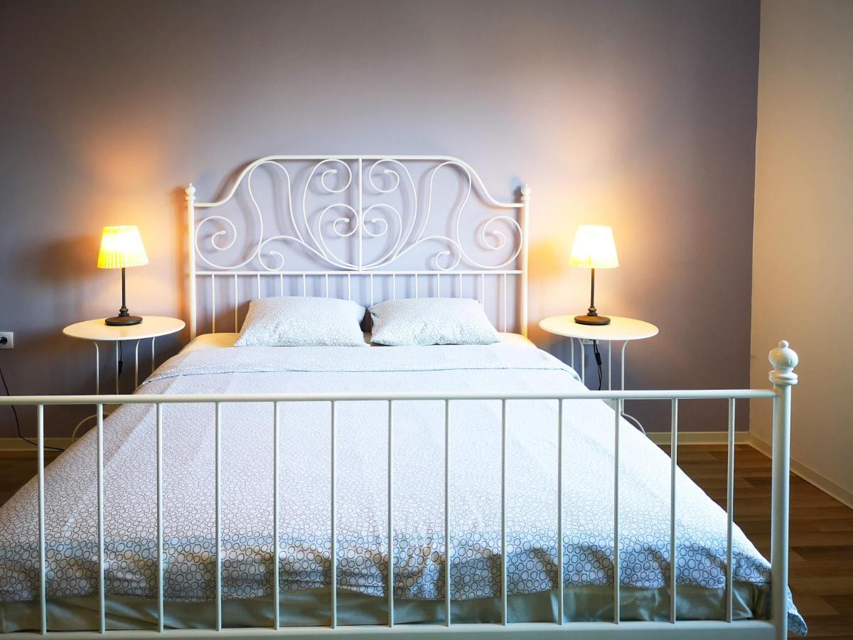 Filinhome Stefanovica Suite 8 Нови Сад Екстериор снимка